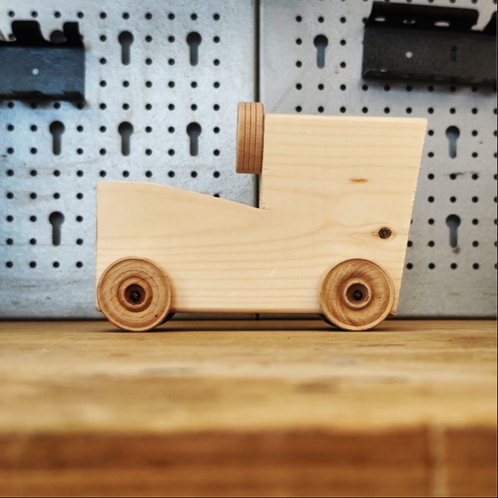 Holz Junior II: Traktor (im September)